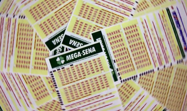 Mega-Sena acumulada atinge R$ 102 milhões após nenhum apostador acertar dezenas