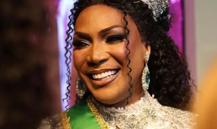 Miss Brasil Gay 2026 comemora 50 anos com apresentação gratuita em praça pública em Juiz de Fora