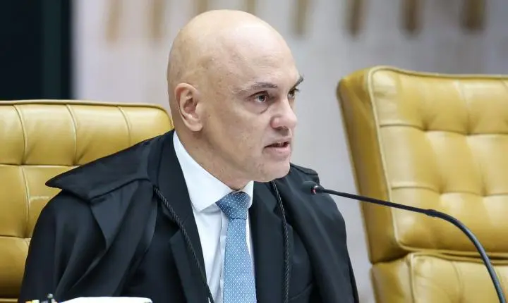 Moraes pede que Fachin analise suspeitas contra André Mendonça