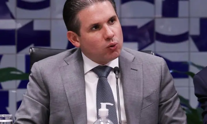 Hugo Motta convoca líderes na Câmara dos Deputados para avançar com projeto de lei sobre a escala 6x1