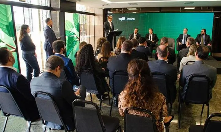 MPMG firma parceria com a Cemig para adotar energia solar em Minas Gerais