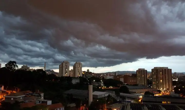 Nova ferramenta de IA prevê rota e intensidade de tempestades em curtíssimo prazo