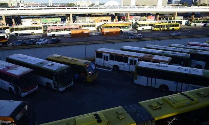 Nunes Marques cobra tribunais para garantir transporte gratuito nas eleições
