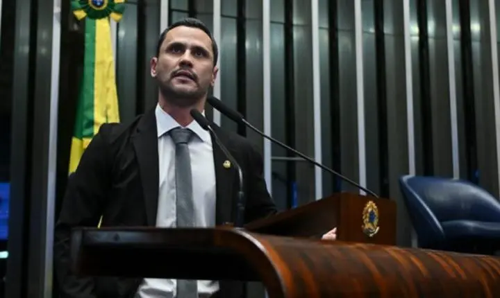 Republicanos gera impasse ao confirmar a candidatura de Cleitinho em Minas
