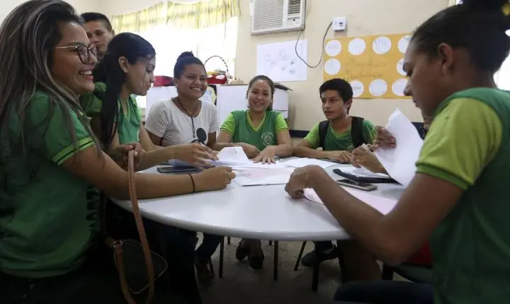 Estudantes nascidos em setembro e outubro recebem parcela do Pé-de-Meia