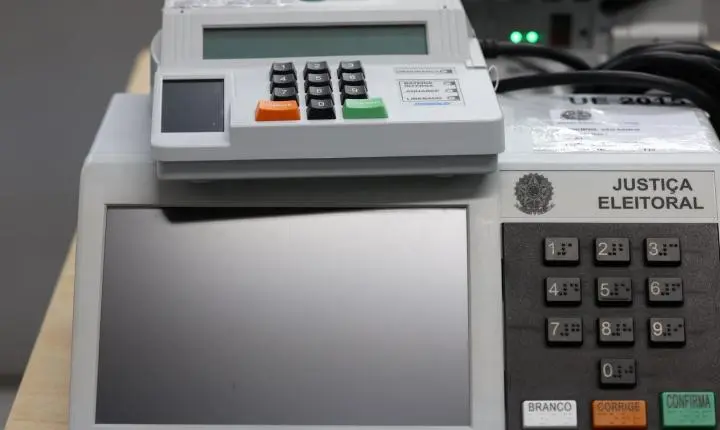 Pesquisa do Projeto Confia revela que fake news sobre eleições focam nas urnas eletrônicas