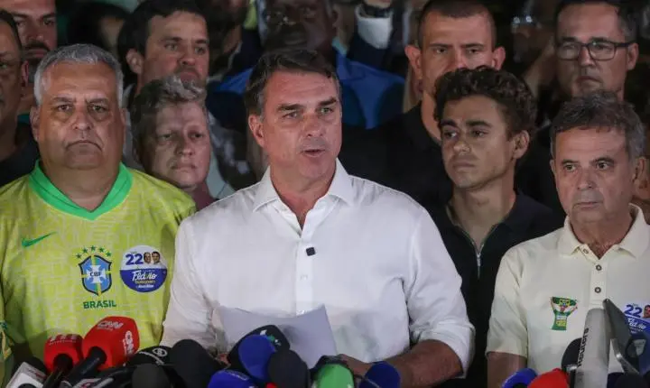 PF apura a fuga de Flávio Bolsonaro do Brasil após ordem do STF