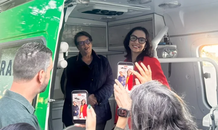 PJF recebe duas Unidades Odontológicas Móveis para expandir atendimento bucal na zona rural e periferias