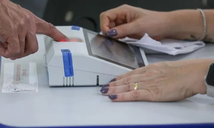 Eleitores de seis cidades aprovam alterações em plebiscito municipal