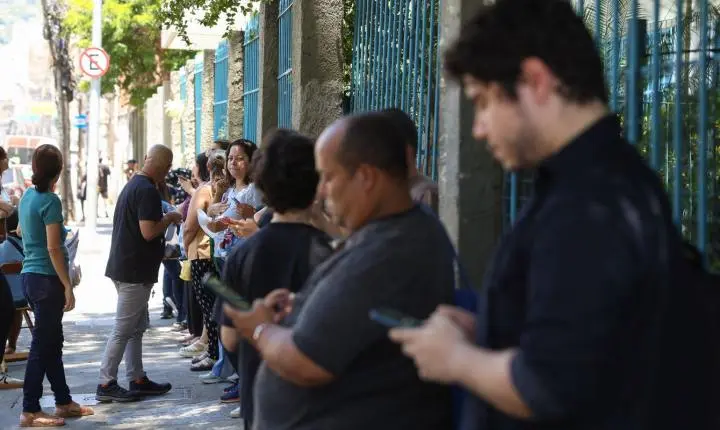 Prova Nacional Docente ocorre neste domingo em todo o país