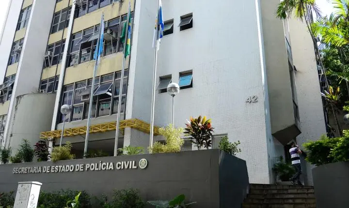 Polícia Civil do Rio de Janeiro realiza Operação Contenção contra o CV