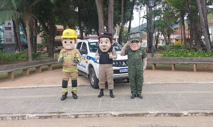 Polícia Militar realiza blitz educativa do Maio Amarelo em Rio Preto