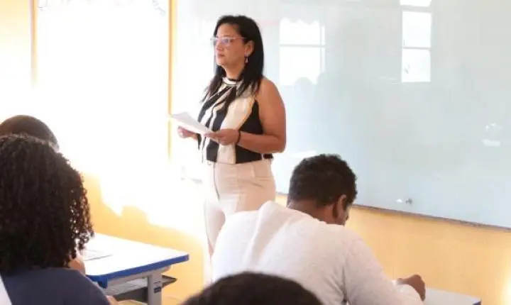 Professores e especialistas têm até segunda para inscrição em seleção de formadores da SEE/MG