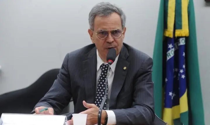 Projeto estabelece preço mínimo para proteger produtores de cacau