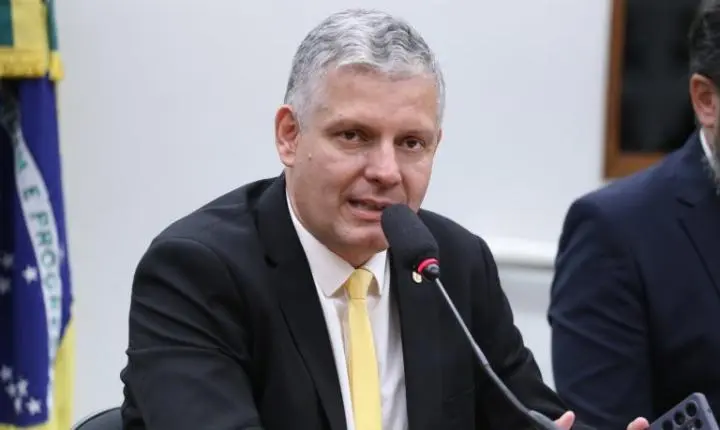 Projeto propõe isenção de Imposto de Renda para sequelas neurológicas