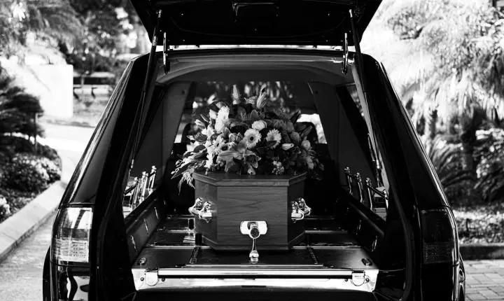 Quanto custa um funeral sem plano funerário? Conheça as principais despesas