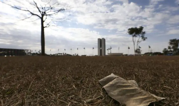 Previsão do tempo aponta risco de temporal na Região Sul e calor intenso