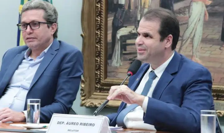 Relator propõe revisões no Código de Trânsito, com votação prevista para julho na Câmara
