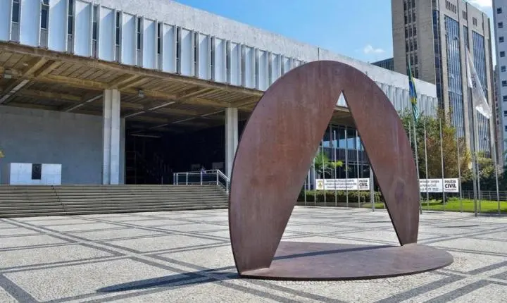 Resumo com as principais notícias de minas destaca política e economia