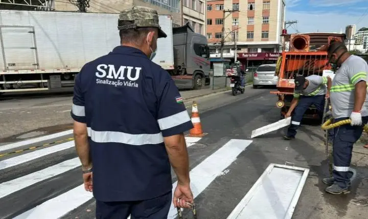 Rua Mariano Procópio recebe adequações de trânsito em Juiz de Fora, Minas Gerais