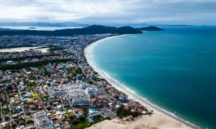 Santinho: refúgio na Ilha da Magia recebe  empreendimento residencial pé na areia para público de altíssimo padrão
