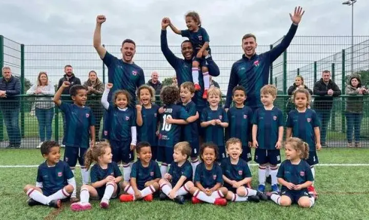 SC ganha projeto que une futebol e ensino de inglês