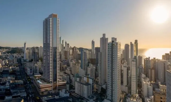 Selic e guerra no Irã fazem produtores de soja do Mato Grosso transferirem lucros para o mercado imobiliário