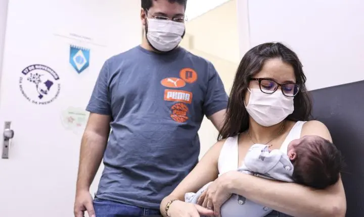Campanha do aleitamento materno alerta para o assédio das fórmulas infantis