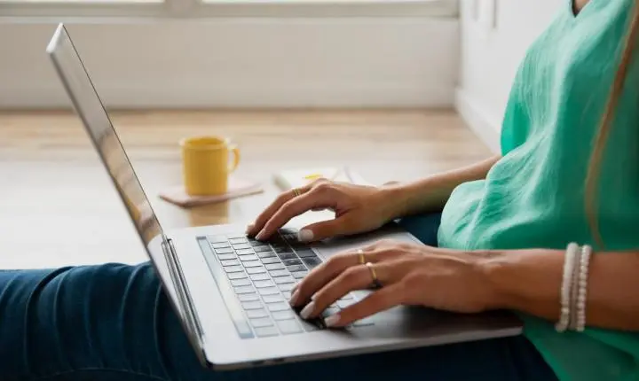 Serviços digitais facilitam o acompanhamento da situação do veículo
