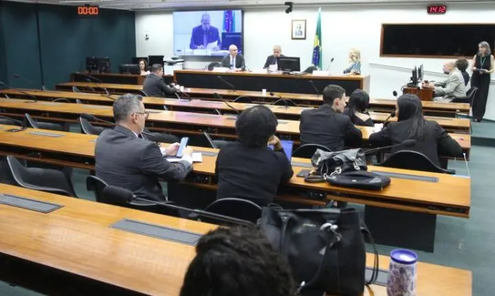 Setor hoteleiro critica projeto de lei que altera diárias de hospedagem em debate na Câmara