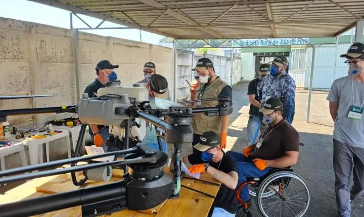 Sistema Faemg Senar oferece cursos inéditos de manutenção e pulverização por drones agrícolas em Juiz de Fora