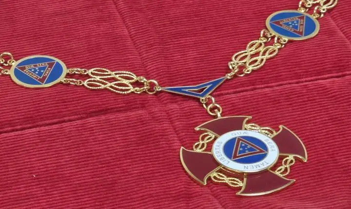 Tarcísio de Freitas recebe o Grande Colar na entrega da Medalha da Inconfidência 2026