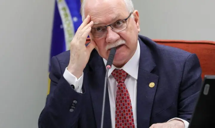 STF reafirma independência diante de pressões externas, diz Fachin