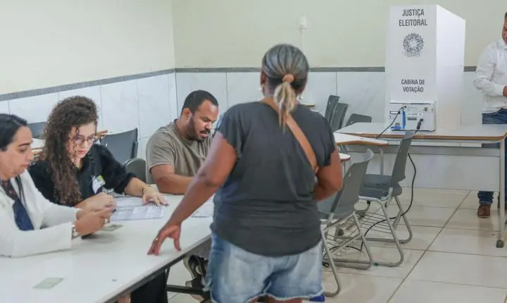 TSE desmente boato e esclarece pausa na apuração dos votos