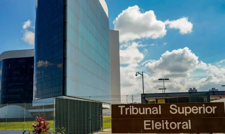 TSE busca consenso sobre regras para uso de IA nas eleições