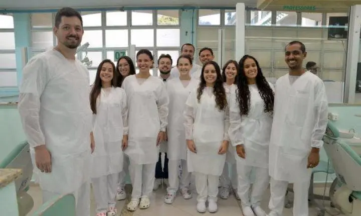 UFJF oferece atendimento gratuito para feridas, manchas e lesões na boca em Juiz de Fora