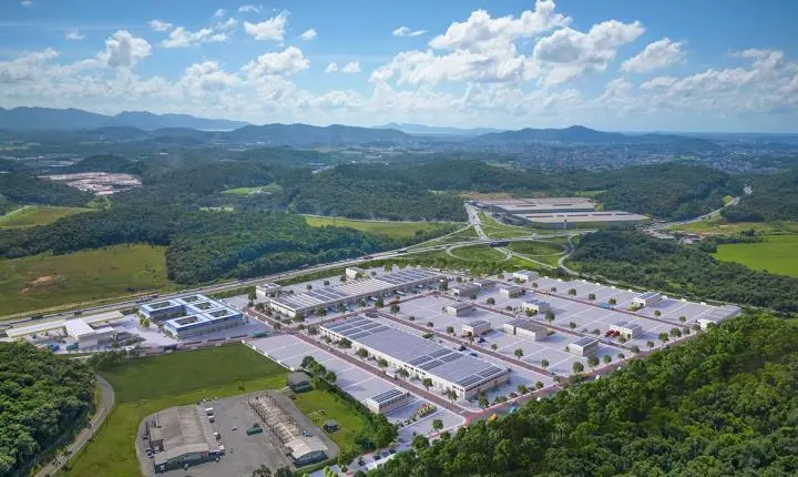 Vacância logística de 5% em SC, a menor do país, puxa rentabilidade e atrai investidores para galpões BTS na BR-101