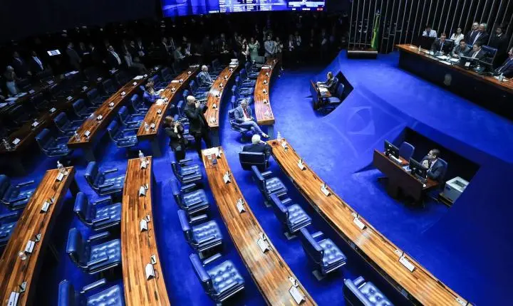 Entenda como funciona o voto para senador e evite anular sua escolha nas urnas