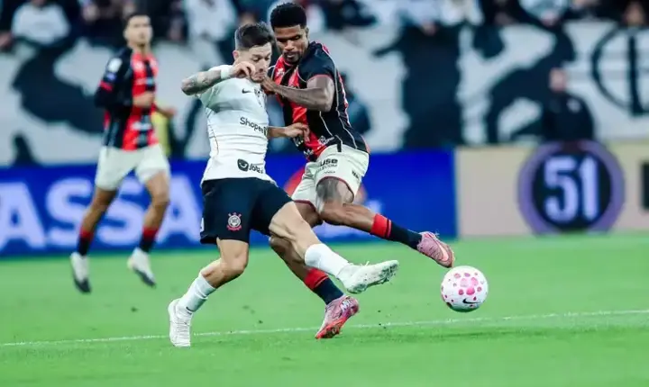 Corinthians empata com o Vitória e segue colado na zona de rebaixamento
