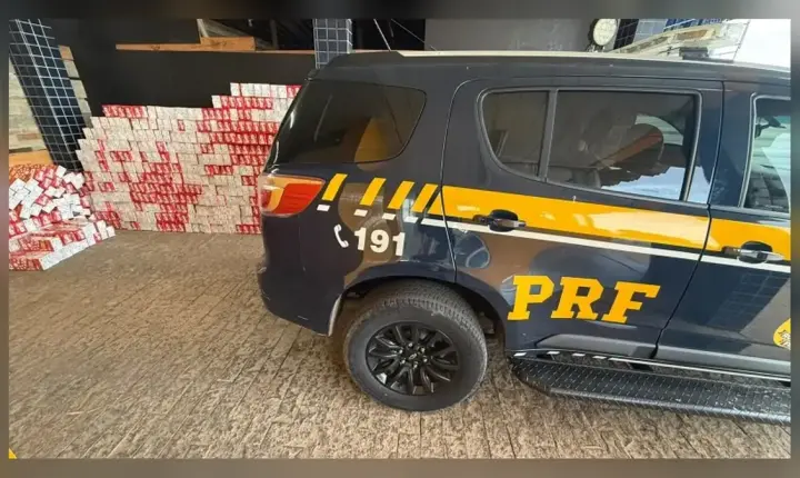 PRF flagra transporte irregular de fogos de artifício na BR-262