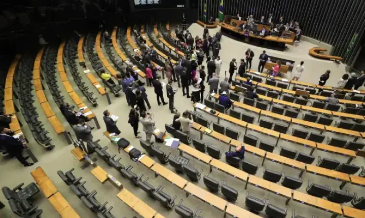 Minas Gerais define os 53 deputados federais que vão representar o estado em Brasília