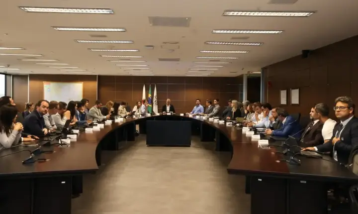 Governo de Minas realiza primeira reunião de transição focada em saúde