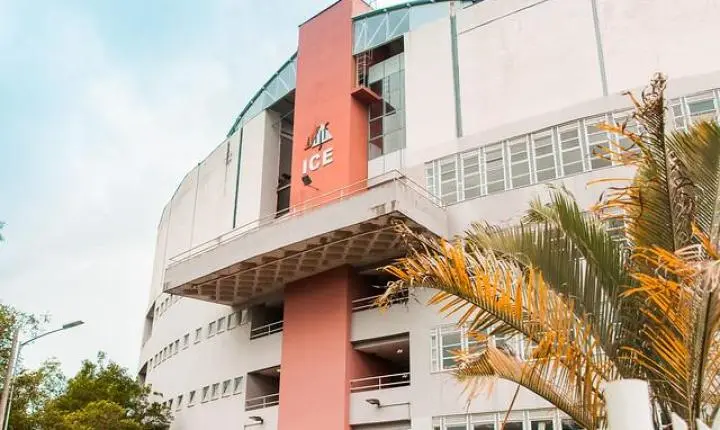 Workshop na UFJF reúne pesquisadores e professores para discutir o ensino de Física na educação básica